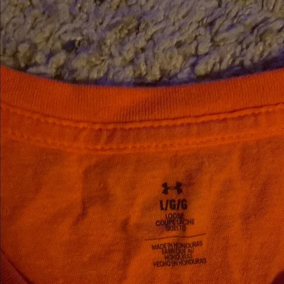 Under Armour Red and Orange Short Sleeve Tees 4 for 1!! - Picture 4 of 6